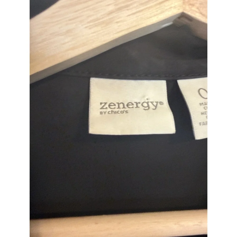 Zenergy by Chico's Active Jacket Full Zip Pockets Black Long Sleeve Size 0 Small